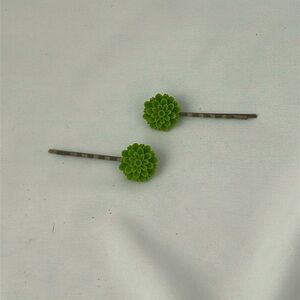 2 Succulent Hair Bobby pin hair accessories EUC